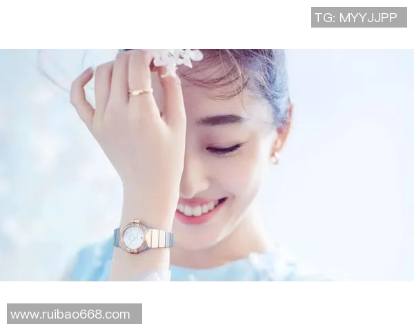 优雅与力量结合的高级感足球明星壁纸尽显运动魅力与时尚风范 优雅与力量结合的高级感足球明星壁纸尽显运动魅力与时尚风范