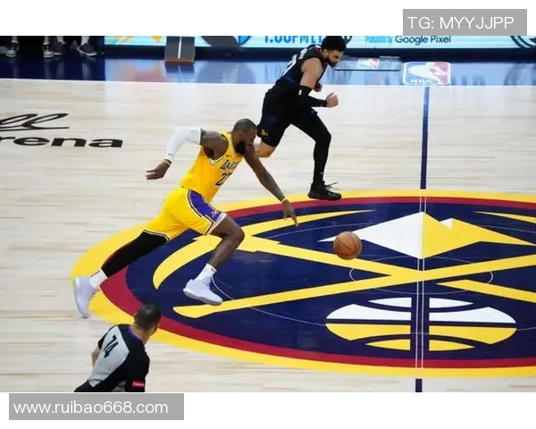 掘金与湖人激战正酣直播新闻全程回顾精彩瞬间与赛后分析